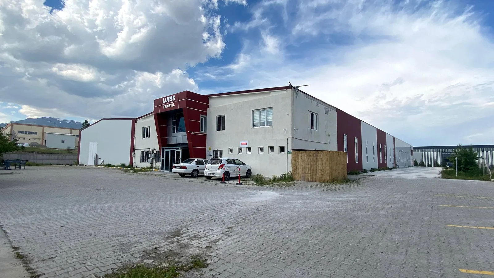 LSS Textile üretim tesisi dış görünümü, Niğde, Türkiye